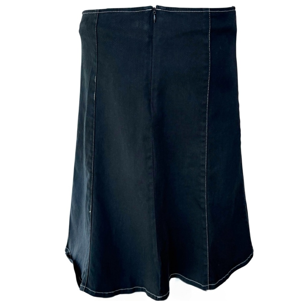 Unique Y2K Denim skirt with bold and white floral appliqués size 9 - Picture 5 of 8